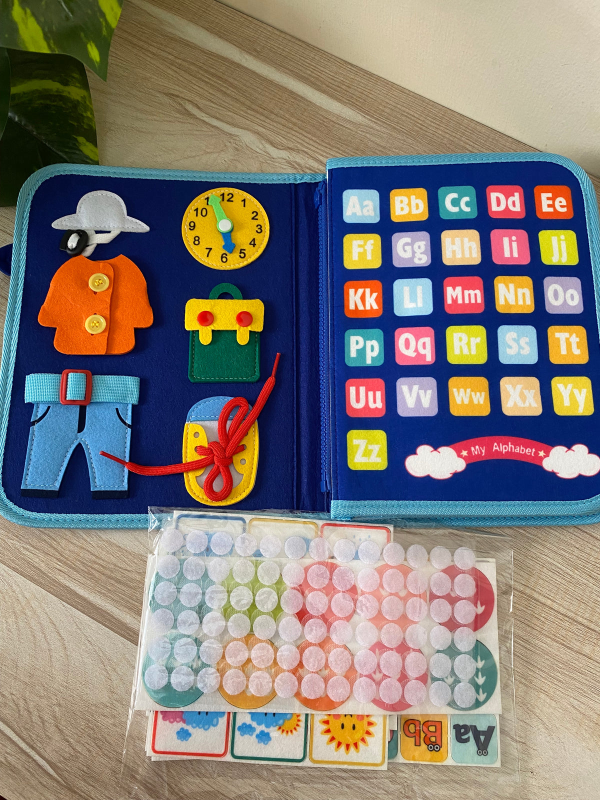 8-Page Montessori Felt Busy Book for Kids – Interactive Quiet Book & Early Learning Activity Toy